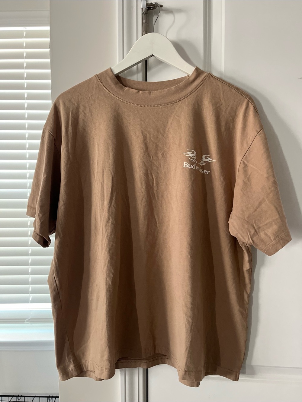 Budweiser Men's Short Sleeve Crewneck Tee in Light Brown advertising graphic bar